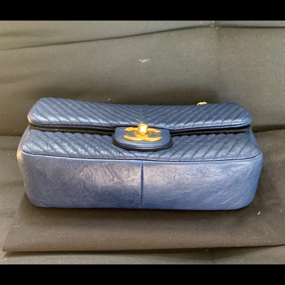 Chanel Small Calfskin Flap - Picture 2 of 8